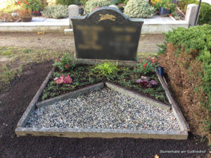 Blumenhalle am Südfriedhof - Friedhof Großpösna - Grabpflege