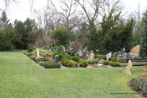 Einheitlich angelegte Grabfelder - Nordfriedhof
